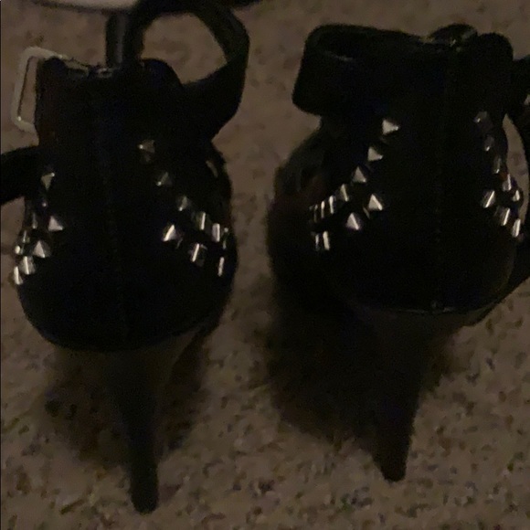 Charlotte Russe black studded heels - Picture 2 of 4